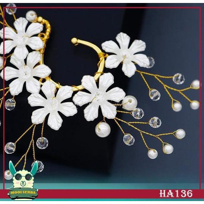 Bride Wedding Hair Accessories / Hairpiece / Earpiece - HA136