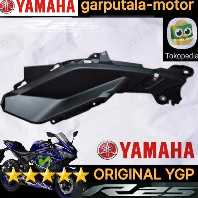 Cover 7  1Wd-Xf11W-10-P0 Yamaha Yzf250 R25 Black Metallic X Cover Samping Kiri Assy Original
