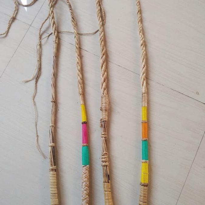 Cambuk pecut rotan