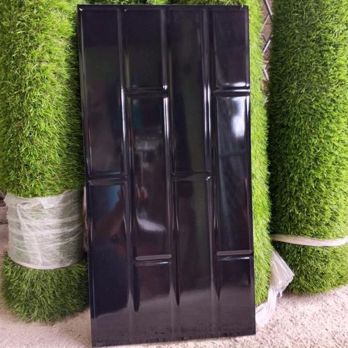 KERAMIK DINDING 30X60 GLOSSY MOTIF BATA HITAM