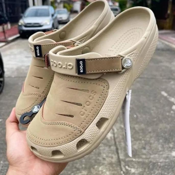 Sandal Pria CROCS YUKON ORIGINAL