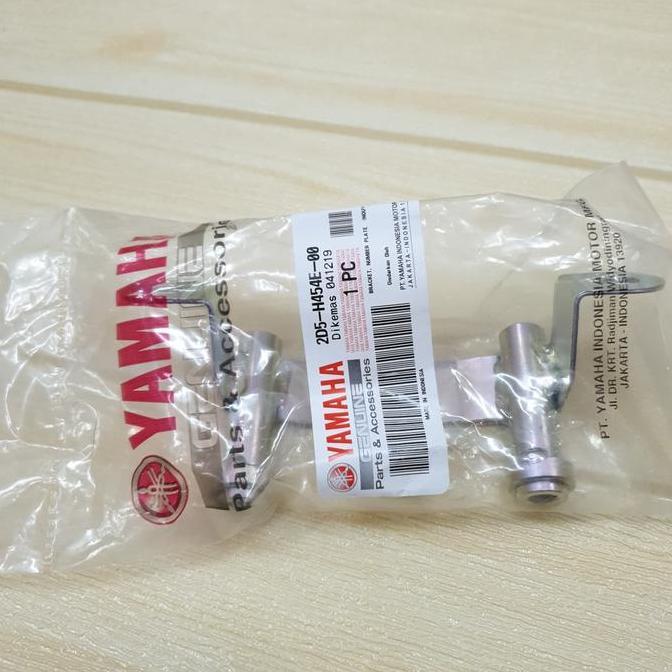 BRACKET BREKET BESI DUDUKAN PLAT NOMOR DEPAN NOUVO Z 2D5-H454E-00