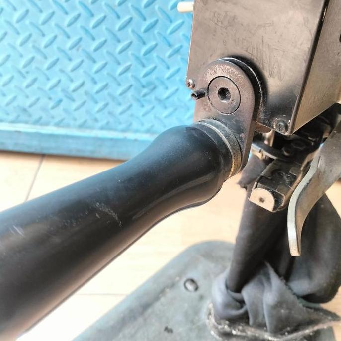 Sambungan Pegangan Mesin Potong Kain KM