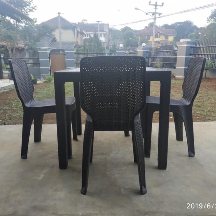 Meja makan plastik olimplast set 4 kursi OL 208