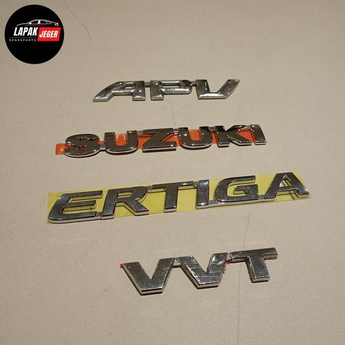 Emblem Suzuki APV Ertiga VVT ori bekas