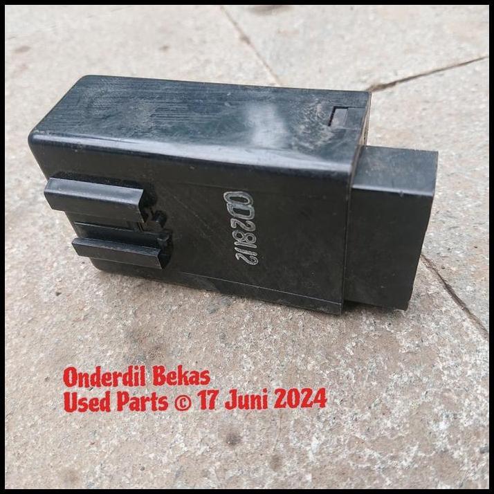 TERLARIS UNIT FLASHER KIA CARNIVAL GS 