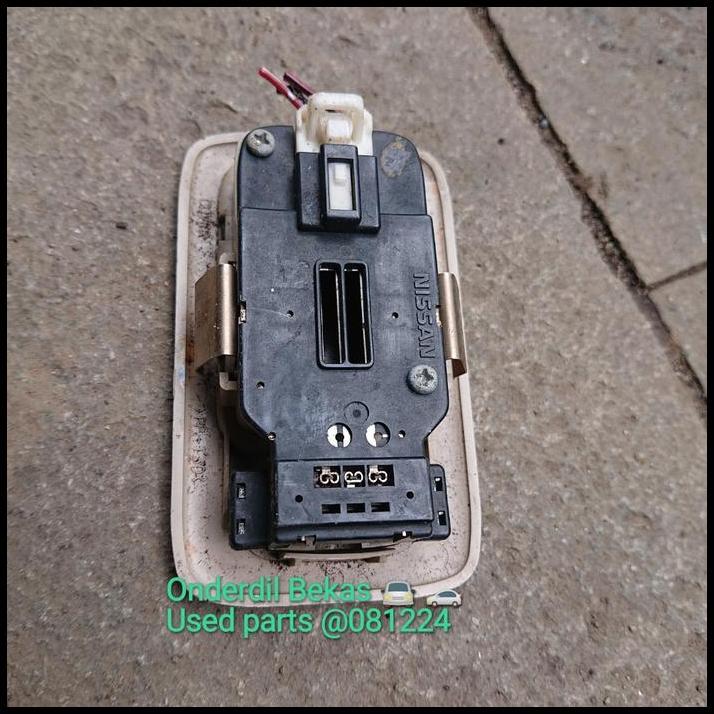 TERLARIS LAMPU INTERIOR TENGAH NISSAN SERENA C24 ORIGINAL 