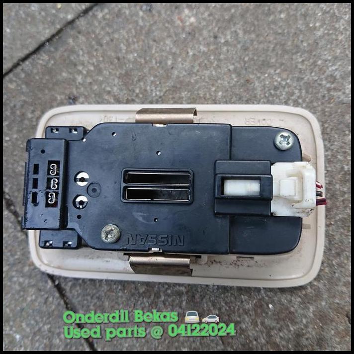 HOT DEAL LAMPU INTERIOR TENGAH NISSAN SERENA C24 