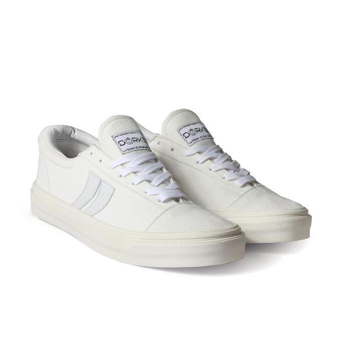 Sepatu Dorks - Skate Off White Sepatu Snekers Casual Shoes Sekolah Pria Wanita