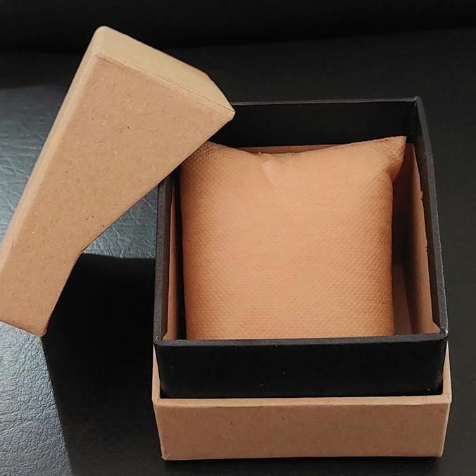 Kotak Jam Tangan Kombinasi Polos