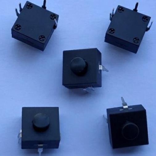 @@@@] Switch Swith Saklar Push On Off 4 Pin Senter Kepala Dony SWAT 4 Kaki