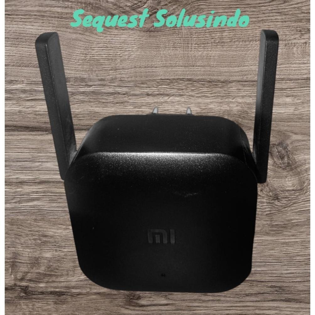 Xiaomi Wifi Extender Pro Repeater 300 Mbps Penguat Signal