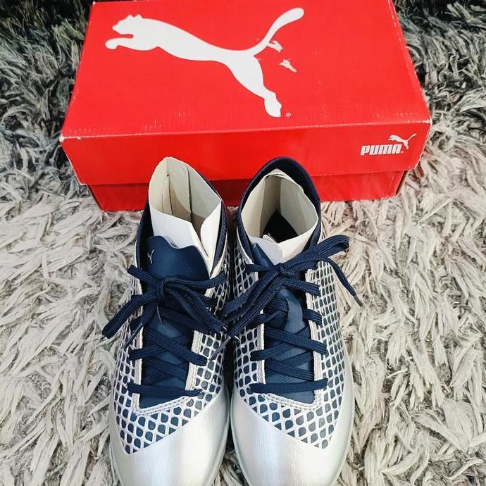 sepatu puma future 2.4 IT puma silver peacoat original