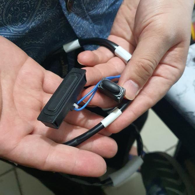 Aksesoris Xtrail T31 Tombol Pintu Bagasi Switch Back Door Opener Original Nissan