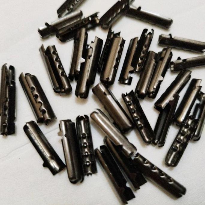 aglet ujung tali sepatu / aglets ujung tali sepatu 2 warna / ujung tali Hoodie anti karat