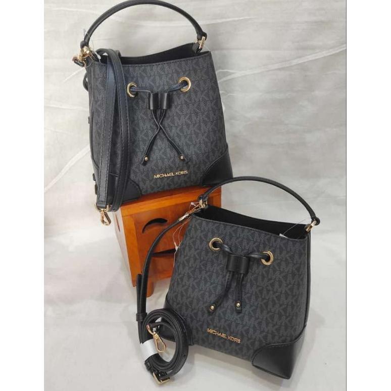 MK mercer small bucket sign black n