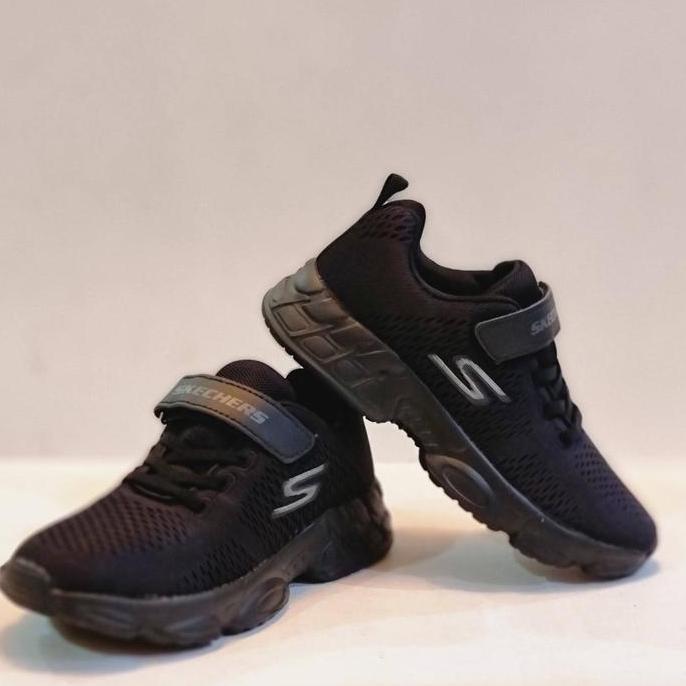 SEPATU ANAK SEKOLAH LAKI-LAKI PEREMPUAN SKECHERS FULL BLACK HITAM POLO