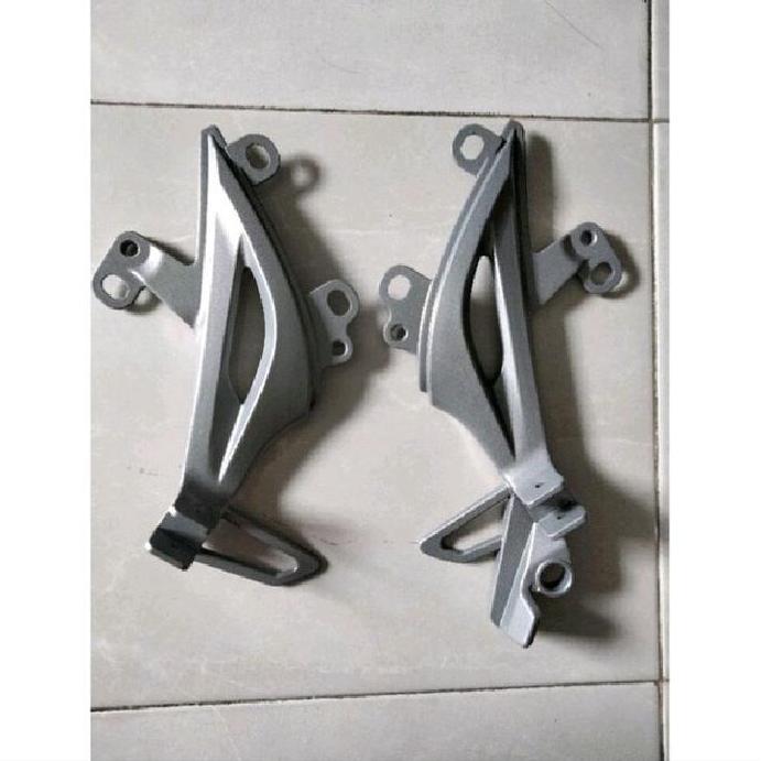 dudukan footstep belakang supra x 125 helm in Terlaris