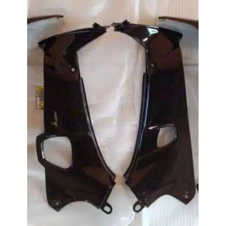 Sayap Body Depan Dalam Supra X Lama Warna Hitam / Sayap Kepang Supra X lama