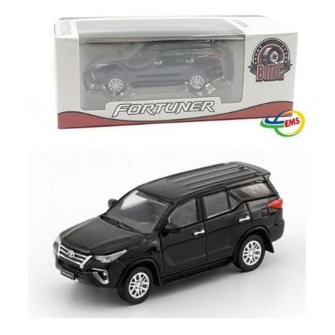 FAMINUYI - BM CREATIONS 1:64 TOYOTA FORTUNER 2018 BLACK RHD ALLOY MODEL MOBIL MINIATUR