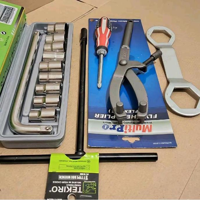 Paket Kunci CVT Motor Matic Yamaha Treker Kunci CVT T8 17 & 24 mm kunci shock set tekiro/kunci shock