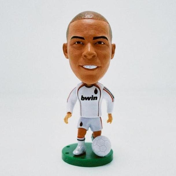 Action figure Ronaldo Nazario AC Milan Away 2007 soccerwe