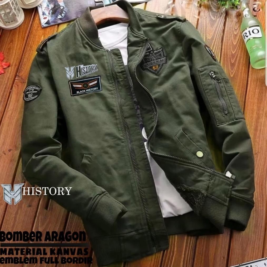 Bomber Aragon Jaket Pria Keren Trend Terbaru 2025 Canvas Kombinasi Bordir Outfit Pria Masa Kini