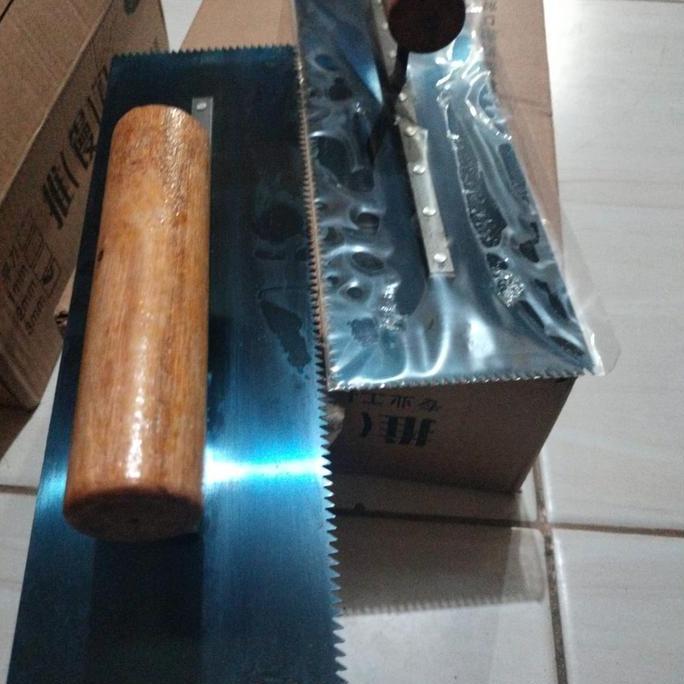 roskam trowel semen epoxy  besi baja 30cm RESTOCK