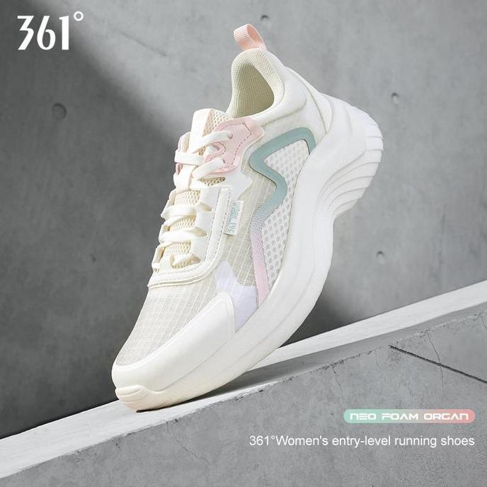 361 DegreesSepatu Lari Dasar Wanita Soft Step 1.0 SE 682322205F