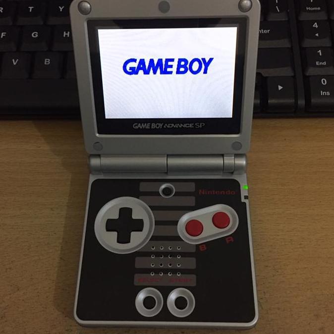 Gameboy Advance GBA SP 101 Nintendo Classic NES Edition