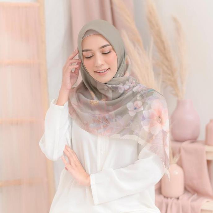 Promo Authentism - Shira Series Exclusive Printed Scarf Kerudung Segi Empat Ultrafine Voal  Square M