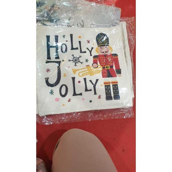 - Poto Sesuai Realpict sarung bantal Motif Natal 2024 isi 2 Motif Karakter Natal Dekorasi Pelindung
