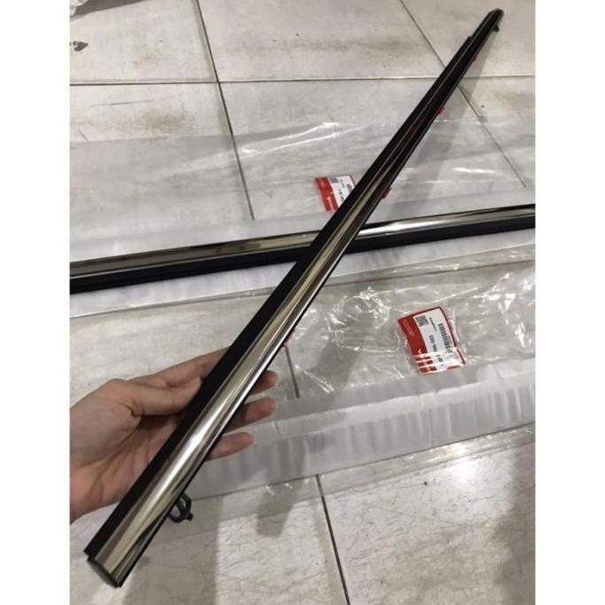 List Pelipit/Wather Strip Kaca Pintu Mobil Xenia Thn 2005-2011 Chrome Termurah