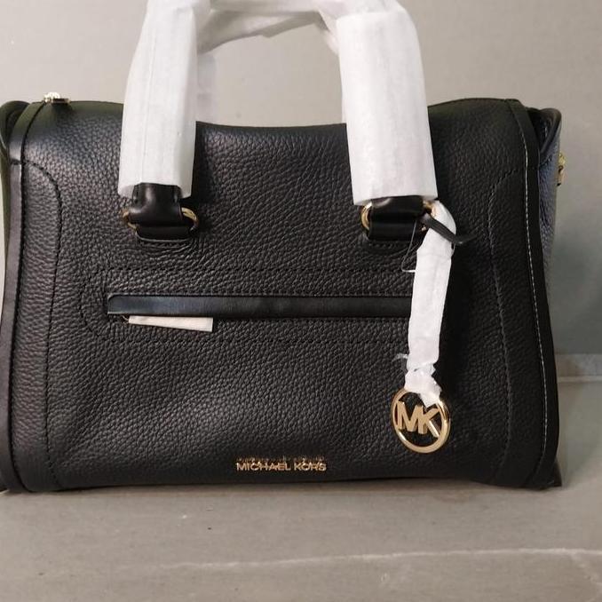 Mk carine black medium new authentic