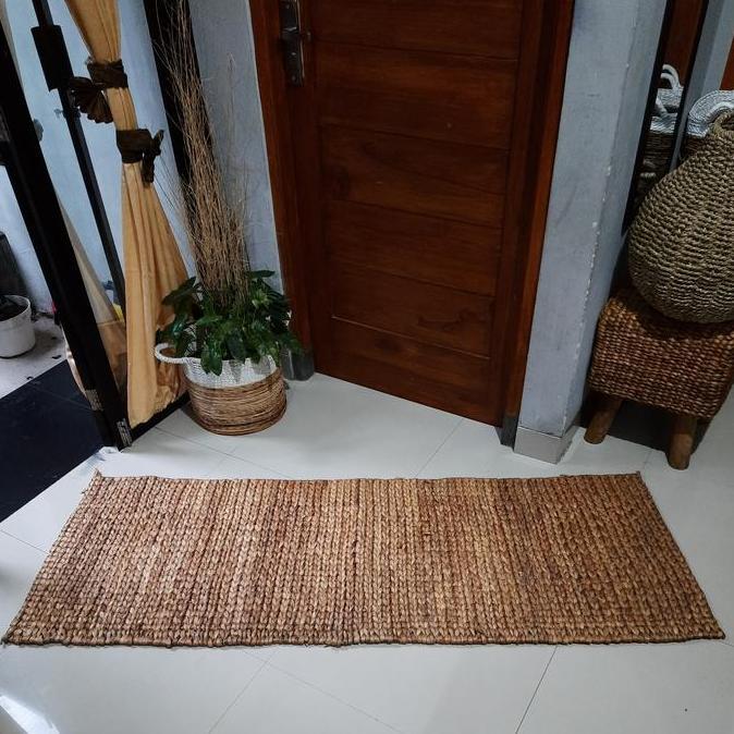 Karpet Kotak Anyaman Enceng Gondok.