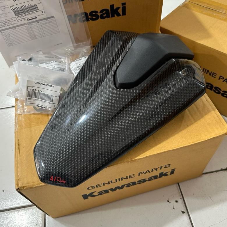 Kawasaki ninja 250 fi new 2018 GENUINE PARTS single seat Kawasaki ninja 250 fi new single seat ninja