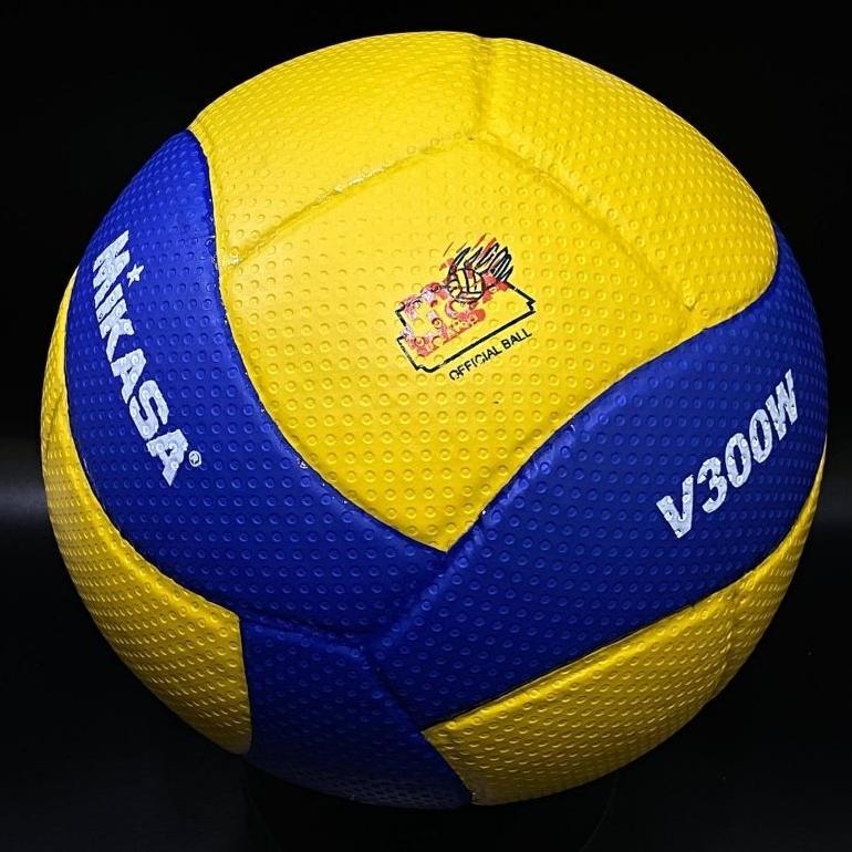 ORIGINAL BOLA VOLI MIKASA V300W SUPER LEMBUT (BONUS PENTIL)