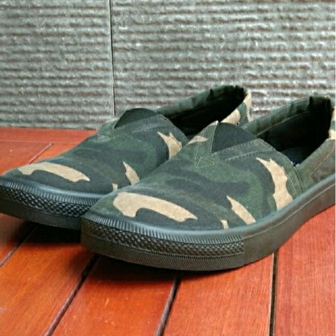 TERLARIS - Sepatu pria slip on warna hijau army loreng kasual santai kasual kerja kuliah Karet Shoes