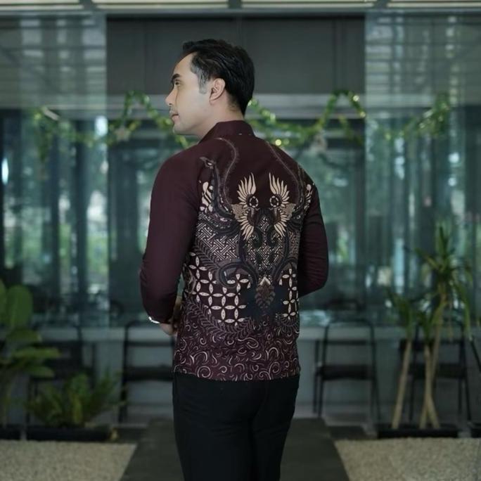 NISKALA BURGUNDI Kemeja Batik Pria Premium Lengan Panjang Slimfit Lapis Furing Katun POLIMICRO Halus