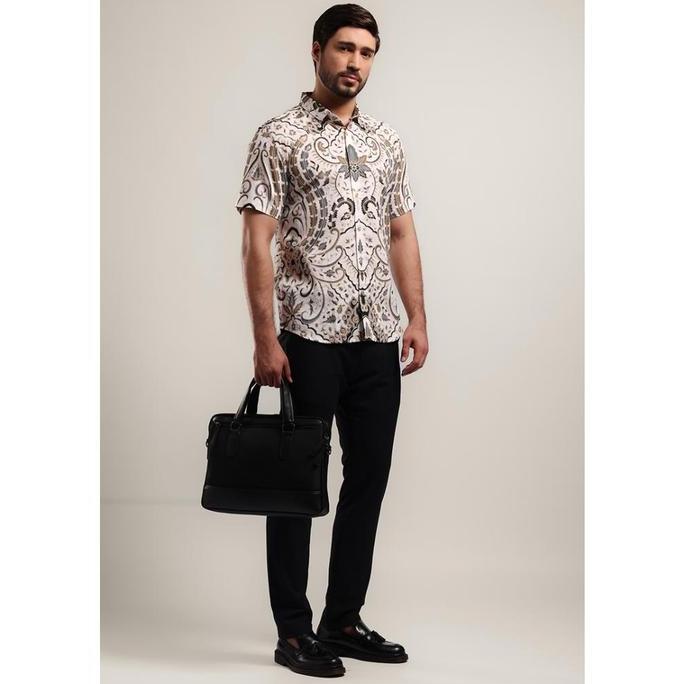 MOC Kemeja Batik Lengan Pendek Pria KRADEV - WHITE