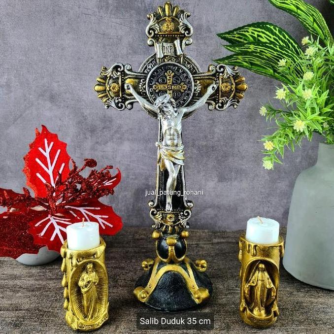 Set Salib Duduk Benediktus Yesus Gold