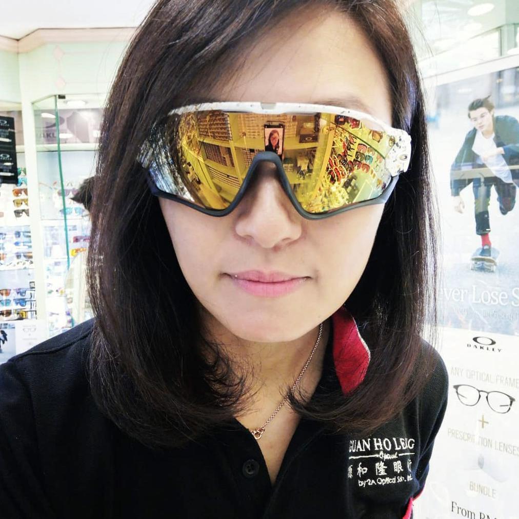 Glasses - Oakley JawBreaker  Shield Sunglasses Original