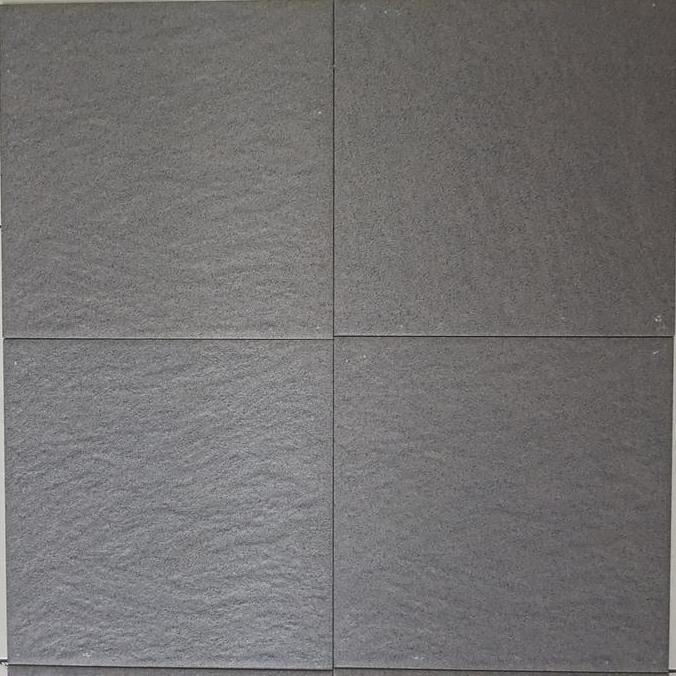 keramik lantai carport roman 30x30 ROCKTILE G330602