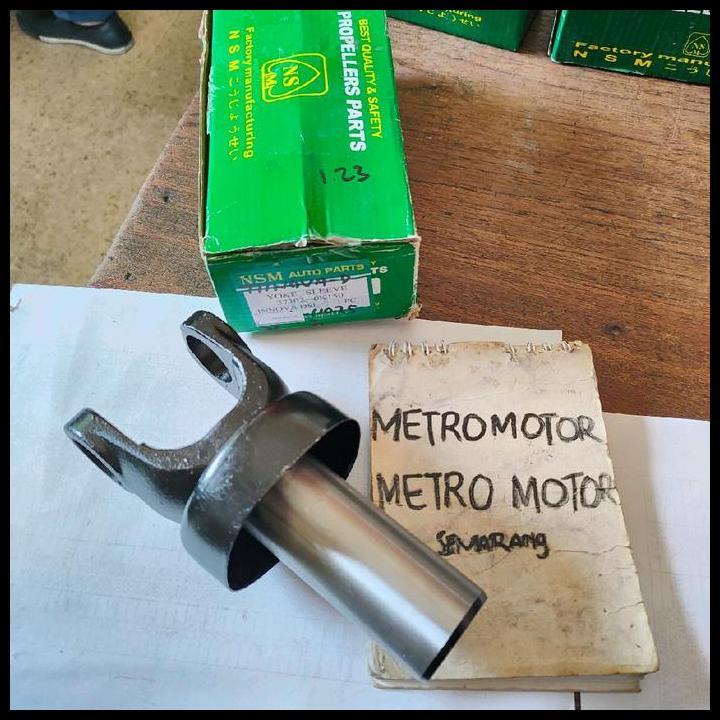 HOT DEAL YOKE SLEEVE TOYOTA INNOVA BENSIN DIESEL 37302-0K150 NSM 