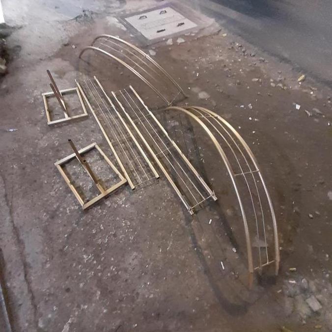 pergola lengkung hadap dalam