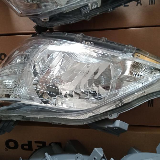 Head Lamp / Lampu Depan Toyota Innova 2012-2015 DEPO Original