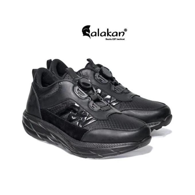 Sepatu Running Sneaker Tali Putar Pria Terbaru Outdoor