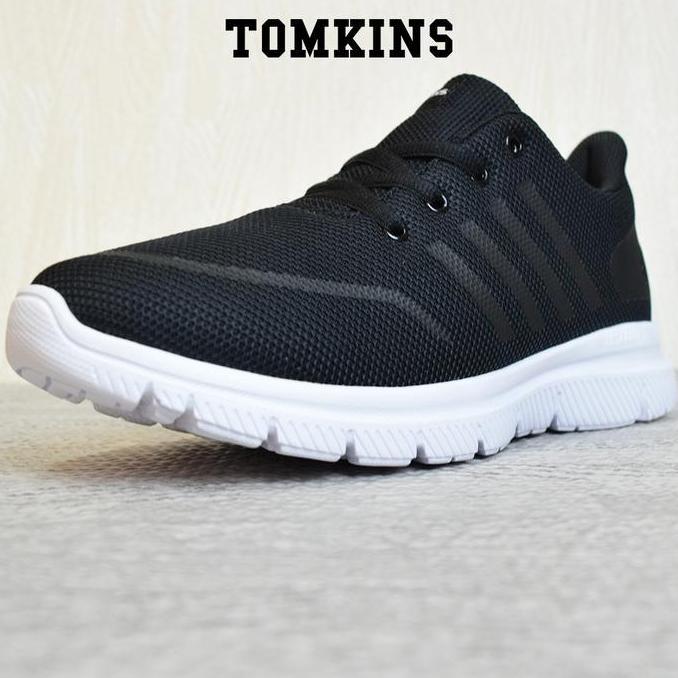 TOMKINS Furiosa - Black Grey Sepatu Sneakers Pria