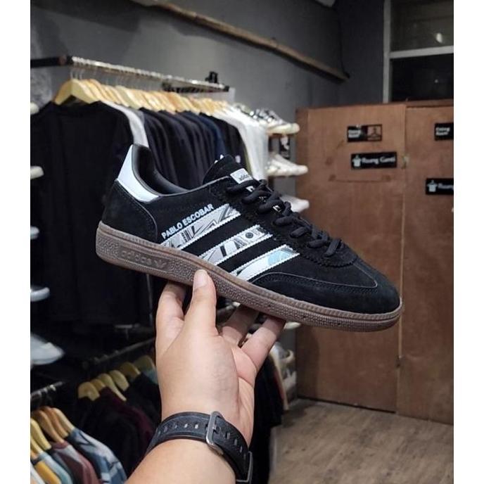 (New) Sepatu Spezial Pablo Escobar