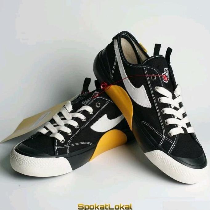 Sepatu Compass Fxxking Rabbits Fr2 V2 Low Size 37, 39, 40, 41, 42, 43